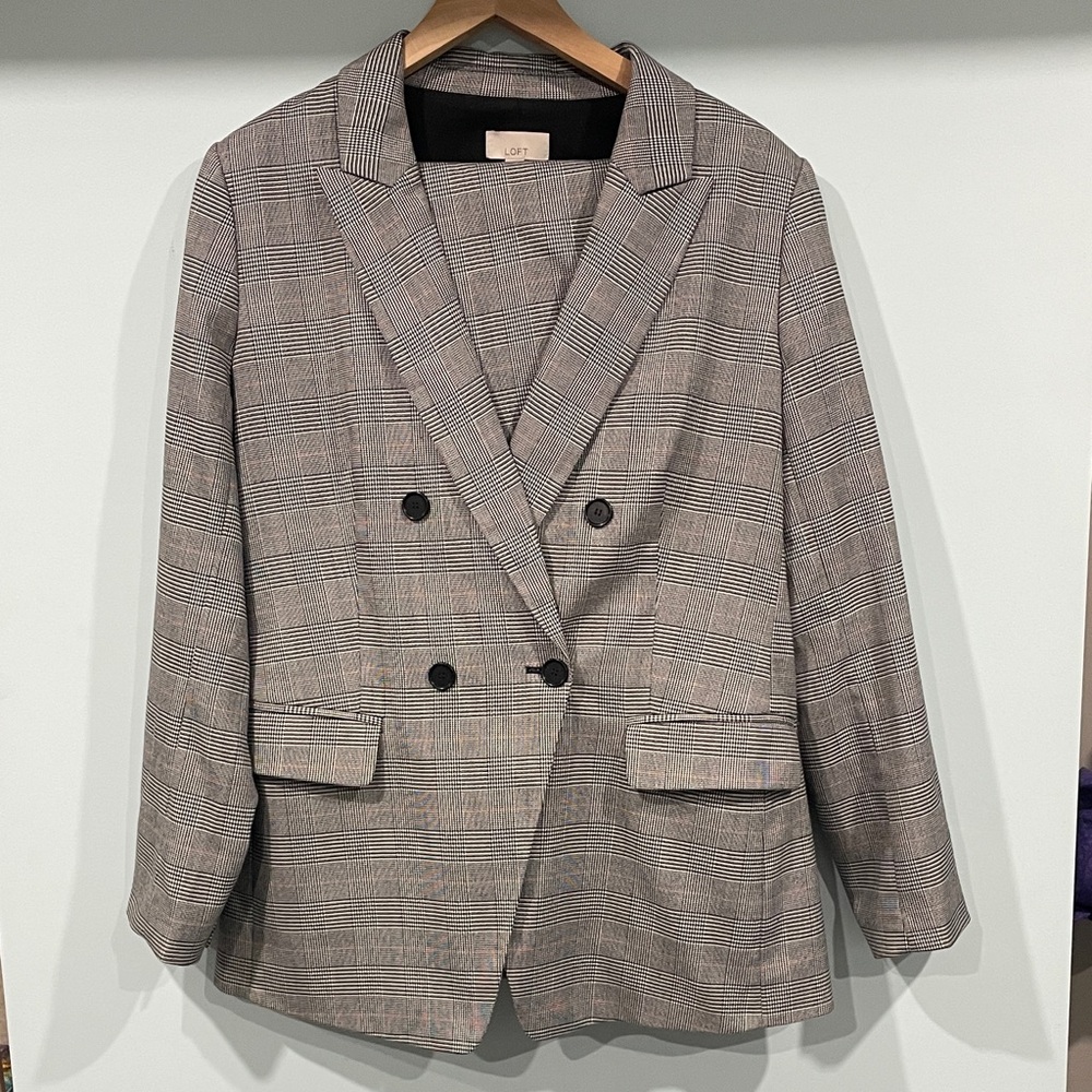 Women’s Loft Gray Plaid Double-Breasted suit